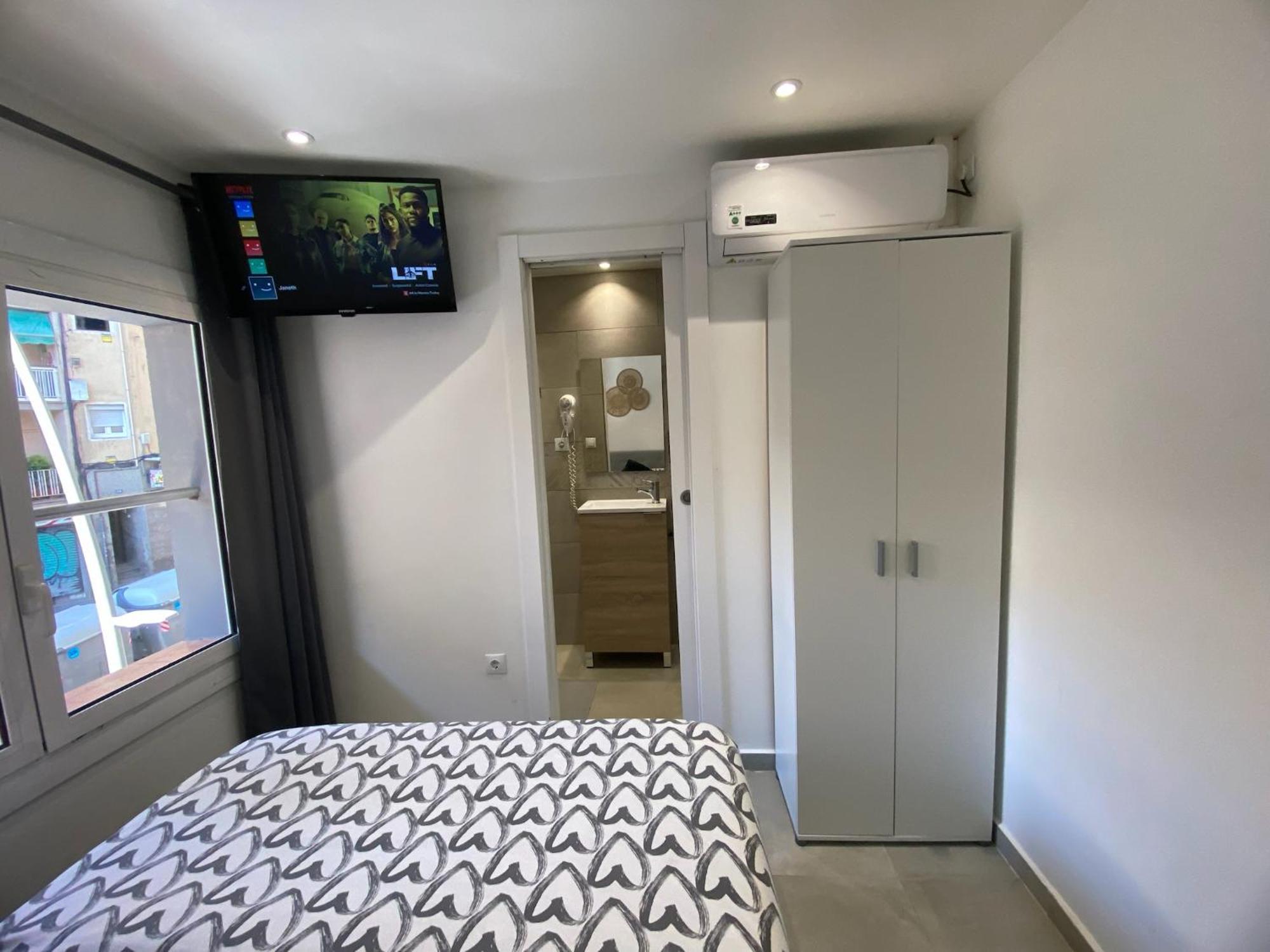 Apartamentos Con Bano Privado Frente Al Metro L5 Barcelona-Hospitalet L'Hospitalet de Llobregat Exteriér fotografie