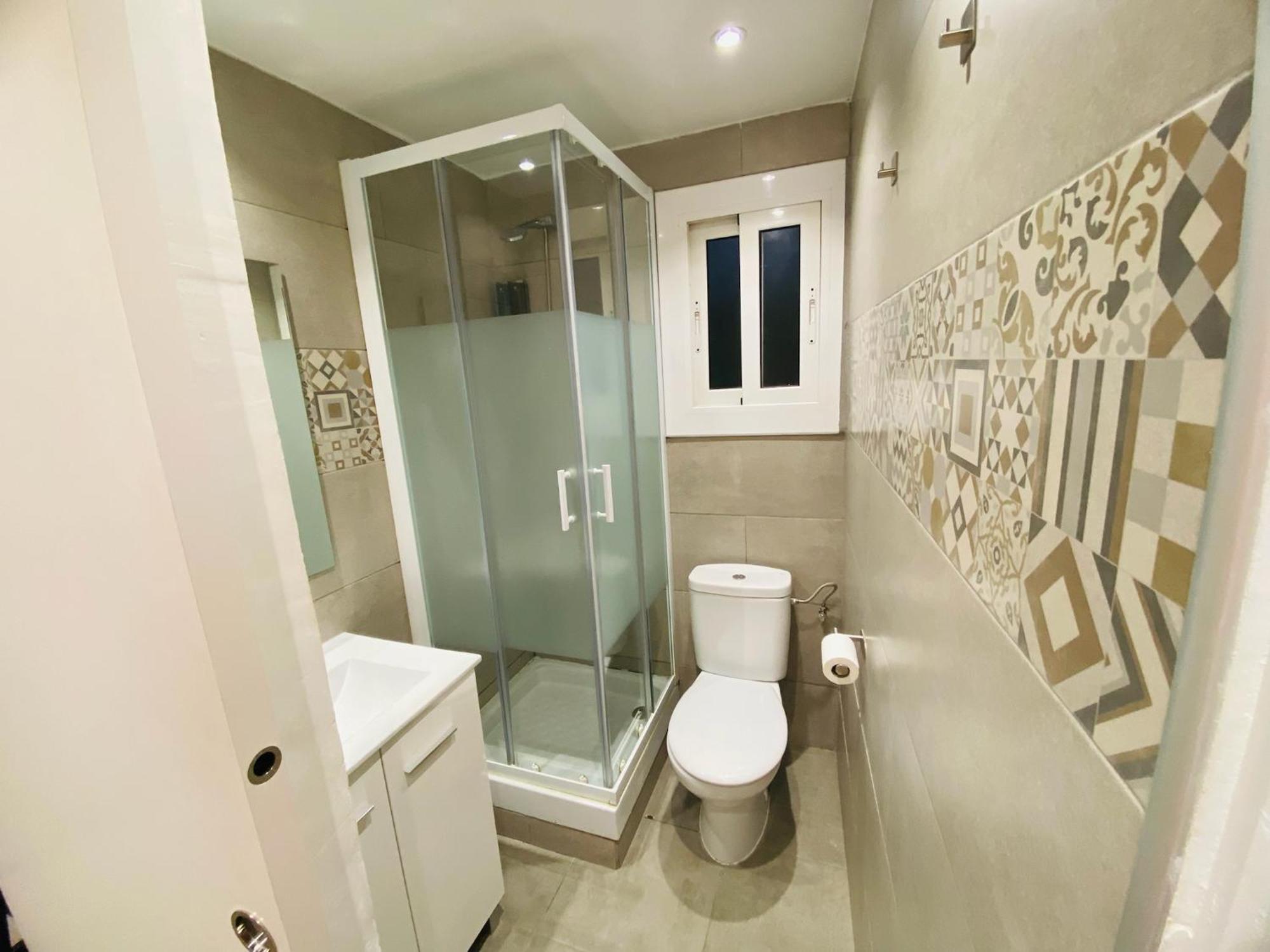 Apartamentos Con Bano Privado Frente Al Metro L5 Barcelona-Hospitalet L'Hospitalet de Llobregat Exteriér fotografie