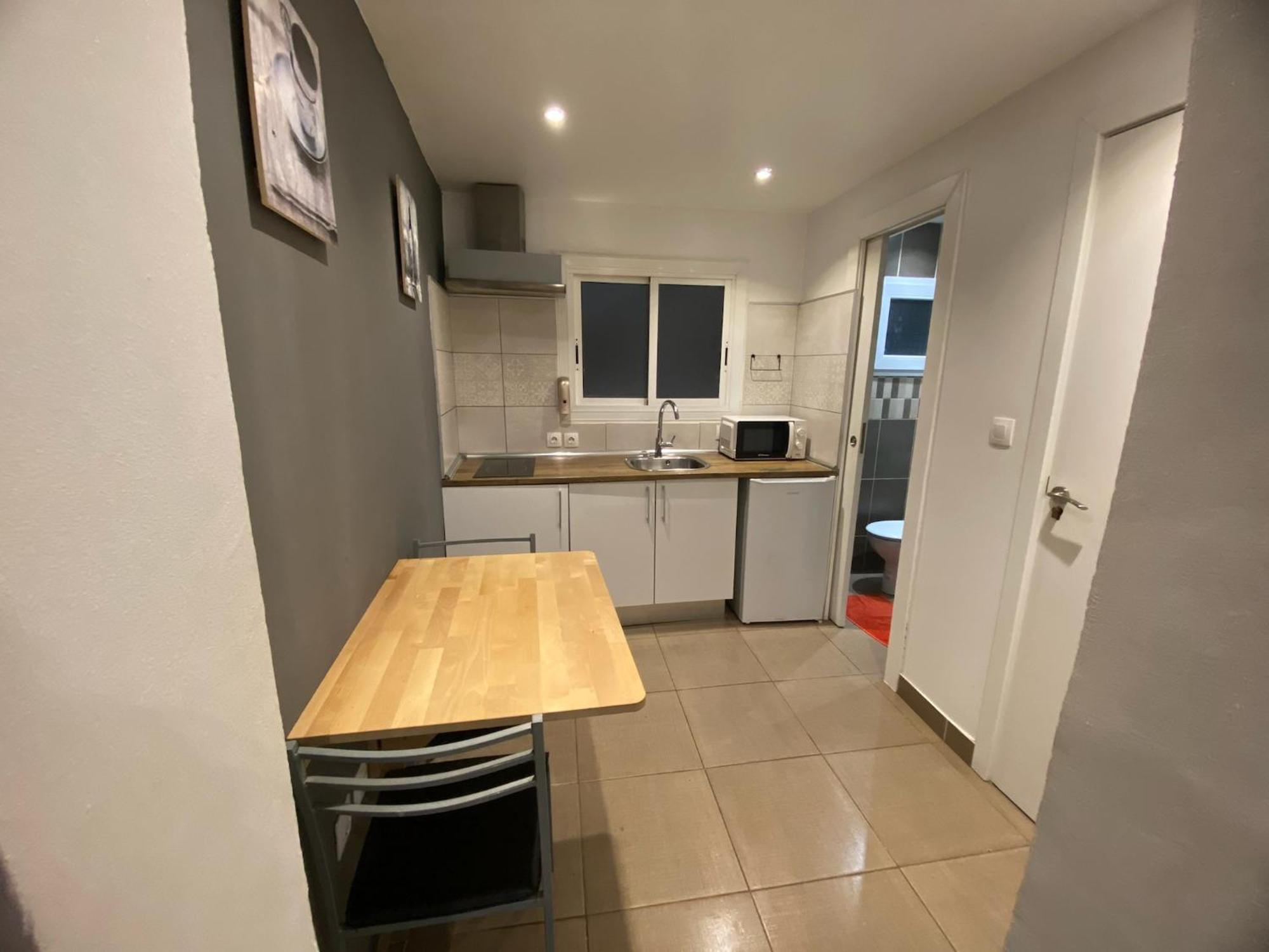 Apartamentos Con Bano Privado Frente Al Metro L5 Barcelona-Hospitalet L'Hospitalet de Llobregat Exteriér fotografie