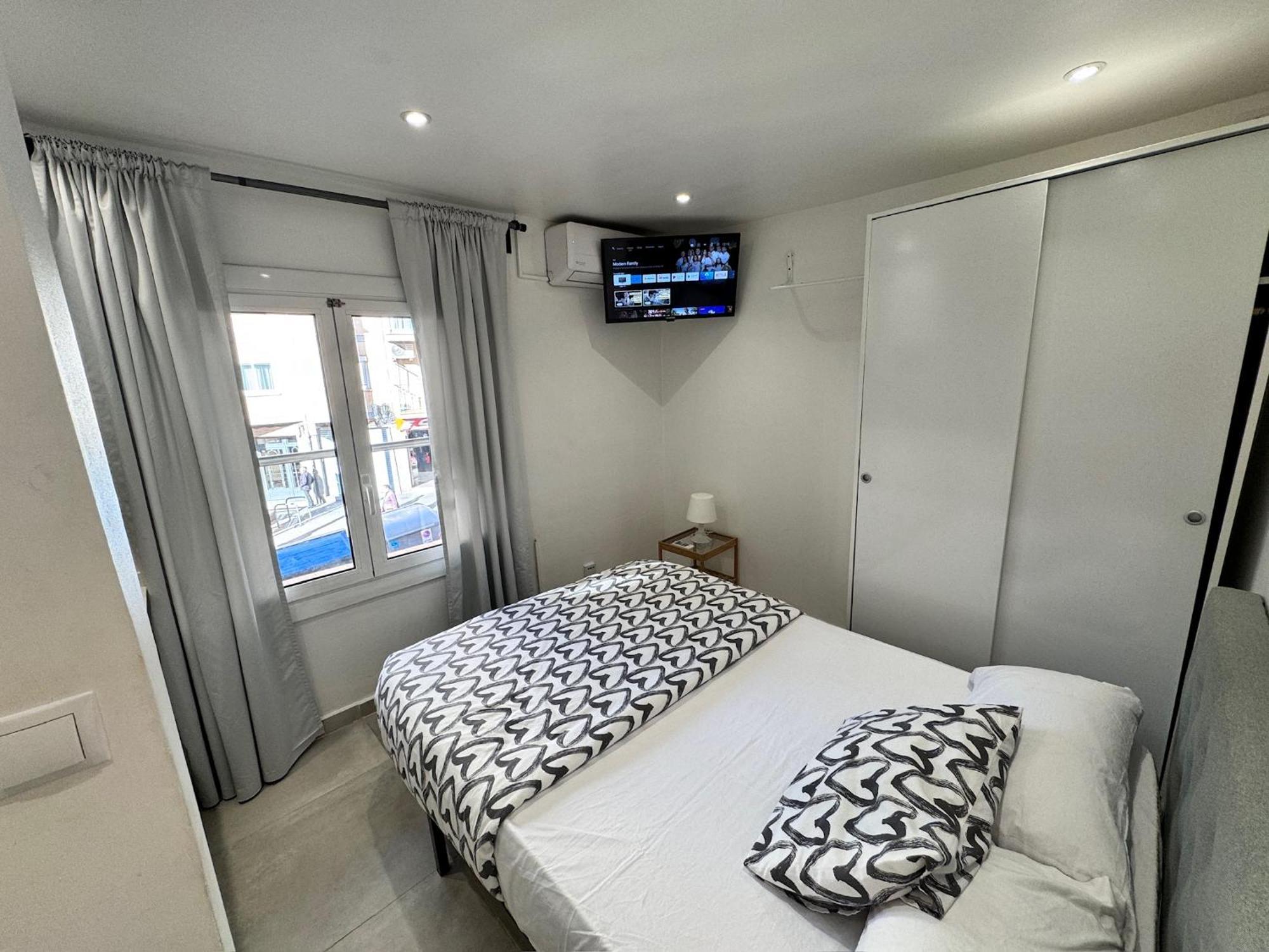Apartamentos Con Bano Privado Frente Al Metro L5 Barcelona-Hospitalet L'Hospitalet de Llobregat Exteriér fotografie