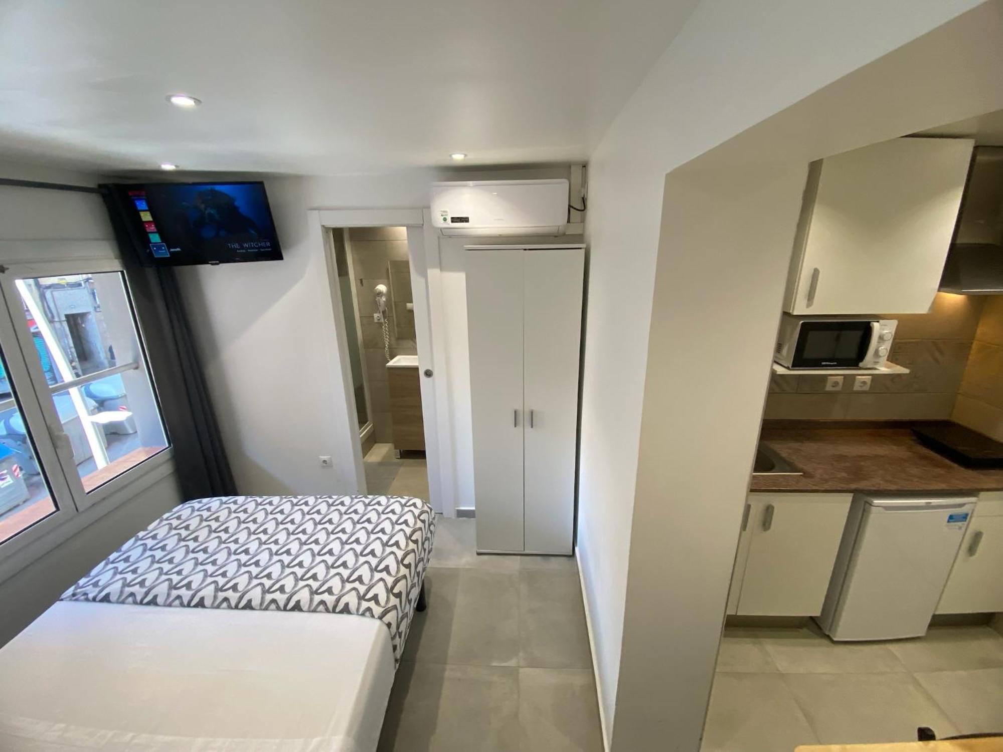 Apartamentos Con Bano Privado Frente Al Metro L5 Barcelona-Hospitalet L'Hospitalet de Llobregat Exteriér fotografie