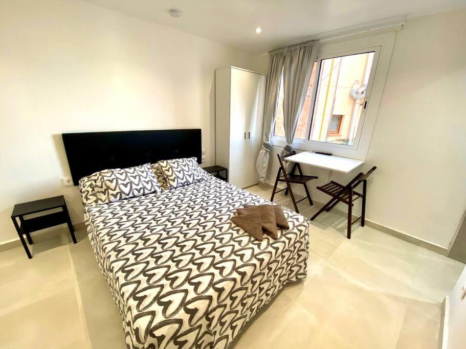 Apartamentos Con Bano Privado Frente Al Metro L5 Barcelona-Hospitalet L'Hospitalet de Llobregat Exteriér fotografie