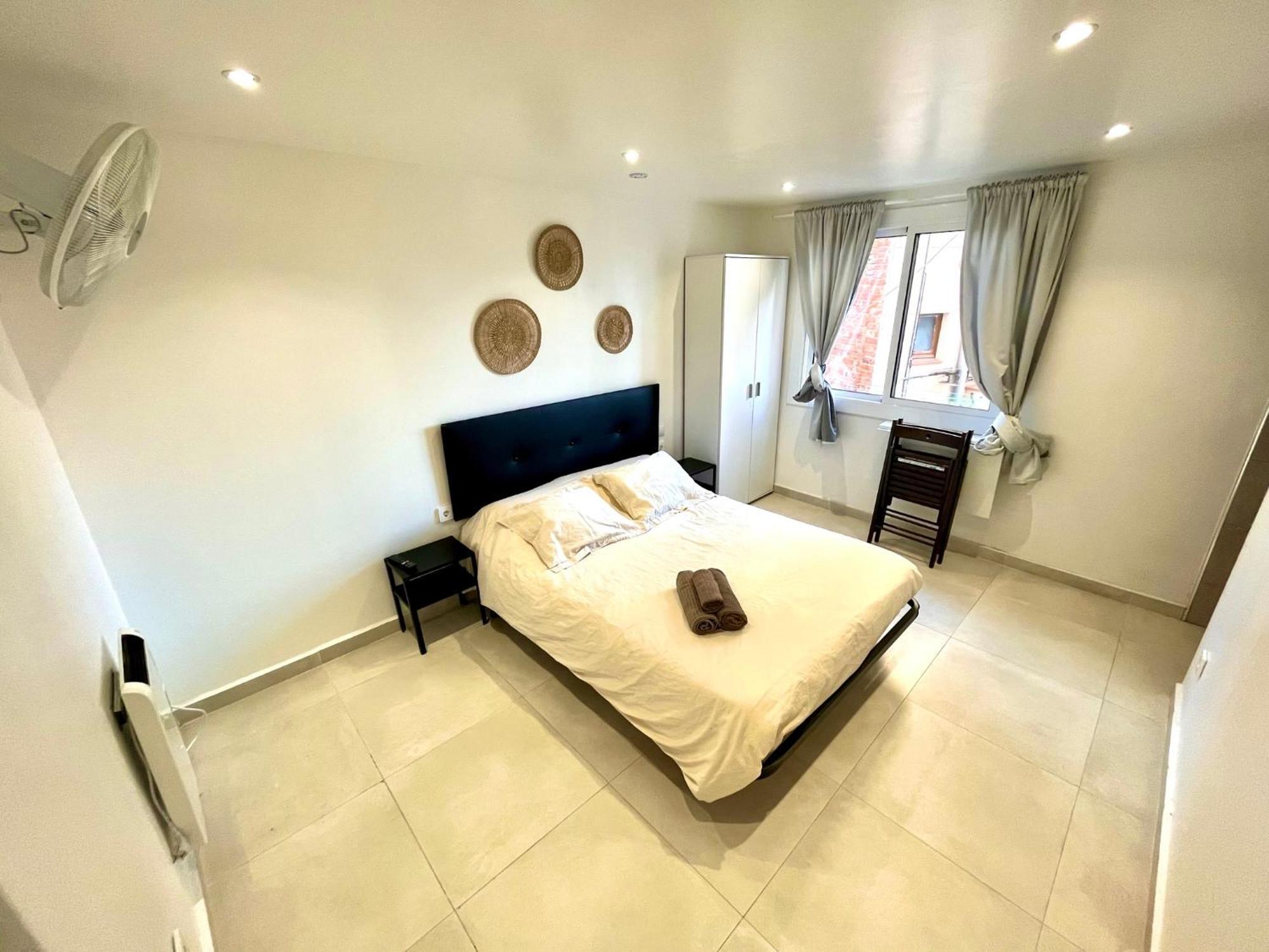 Apartamentos Con Bano Privado Frente Al Metro L5 Barcelona-Hospitalet L'Hospitalet de Llobregat Exteriér fotografie