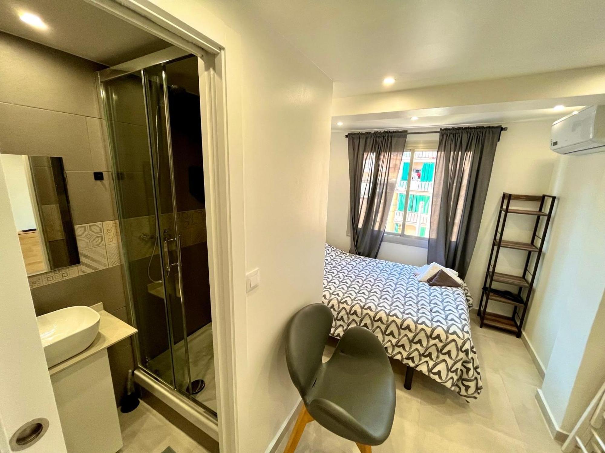 Apartamentos Con Bano Privado Frente Al Metro L5 Barcelona-Hospitalet L'Hospitalet de Llobregat Exteriér fotografie