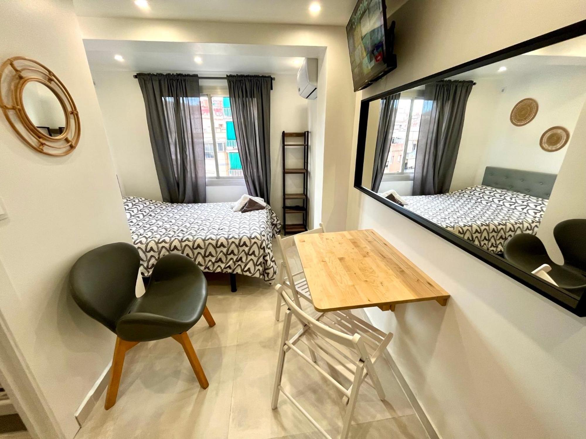Apartamentos Con Bano Privado Frente Al Metro L5 Barcelona-Hospitalet L'Hospitalet de Llobregat Exteriér fotografie