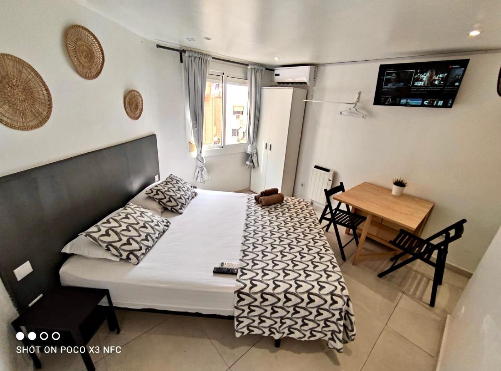 Apartamentos Con Bano Privado Frente Al Metro L5 Barcelona-Hospitalet L'Hospitalet de Llobregat Exteriér fotografie