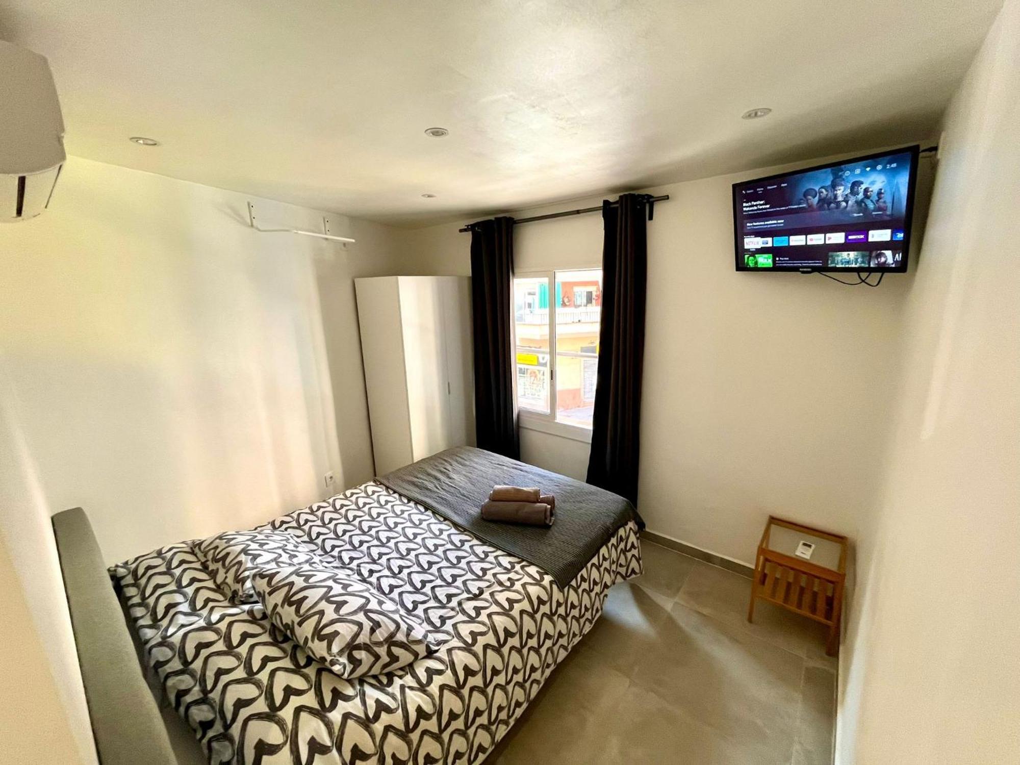 Apartamentos Con Bano Privado Frente Al Metro L5 Barcelona-Hospitalet L'Hospitalet de Llobregat Exteriér fotografie